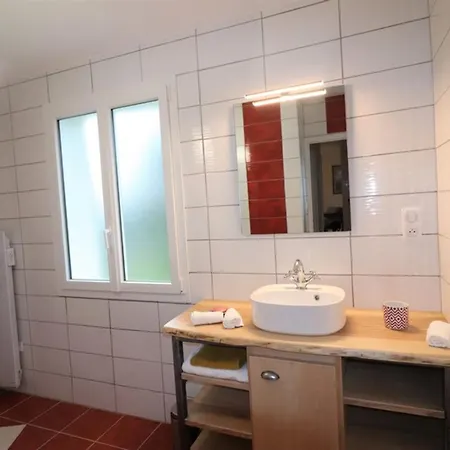 Renove Proche Aurillac, Jardin & Garage - Fr-1-742-148 *